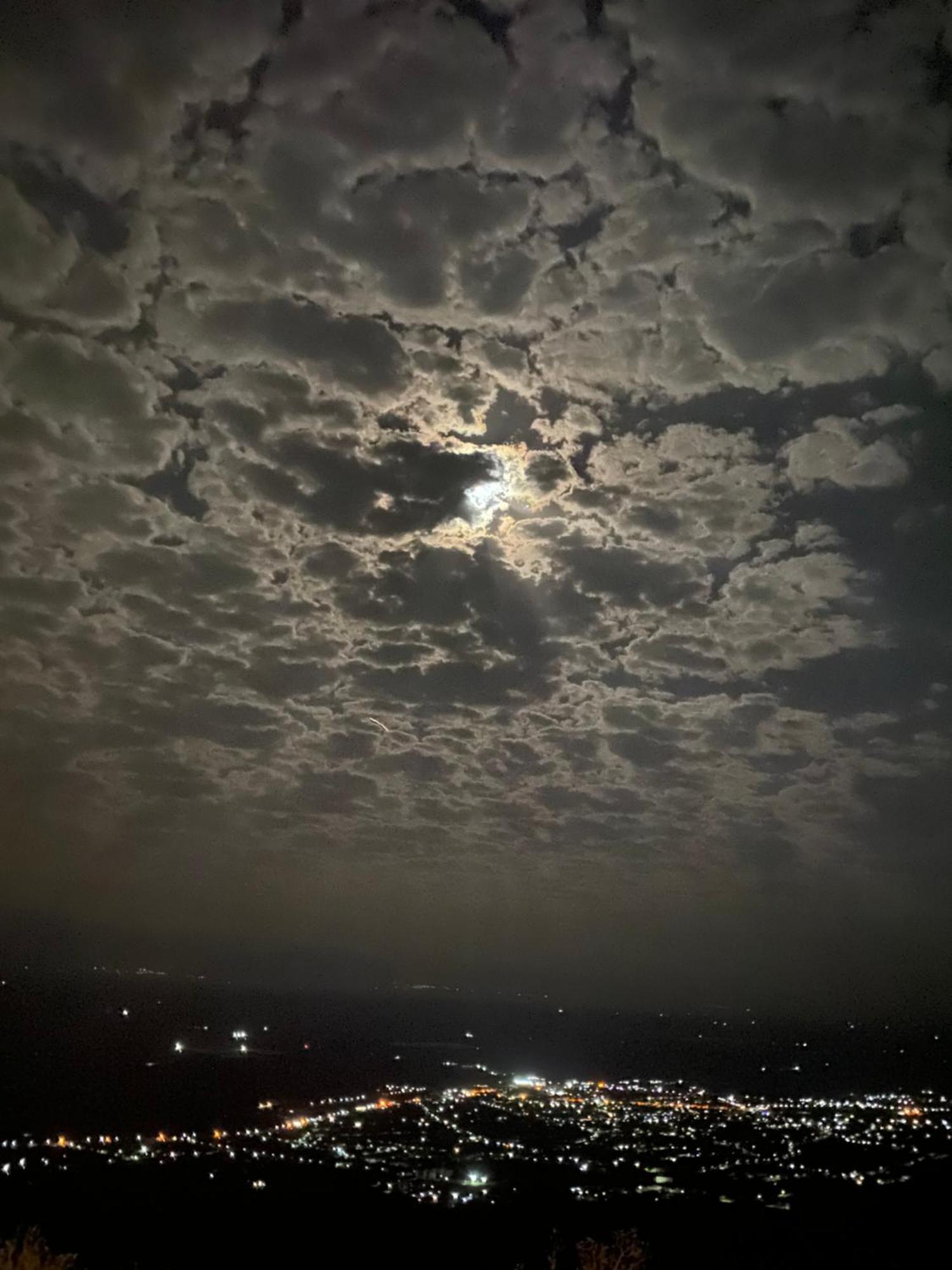 فندق Panorama سينغناغي المظهر الخارجي الصورة